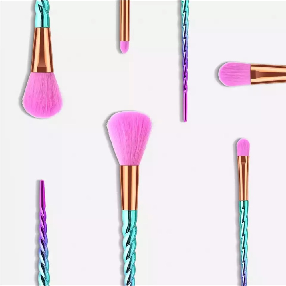 Pink ombré unicorn makeup brushes - Picture 5 of 6